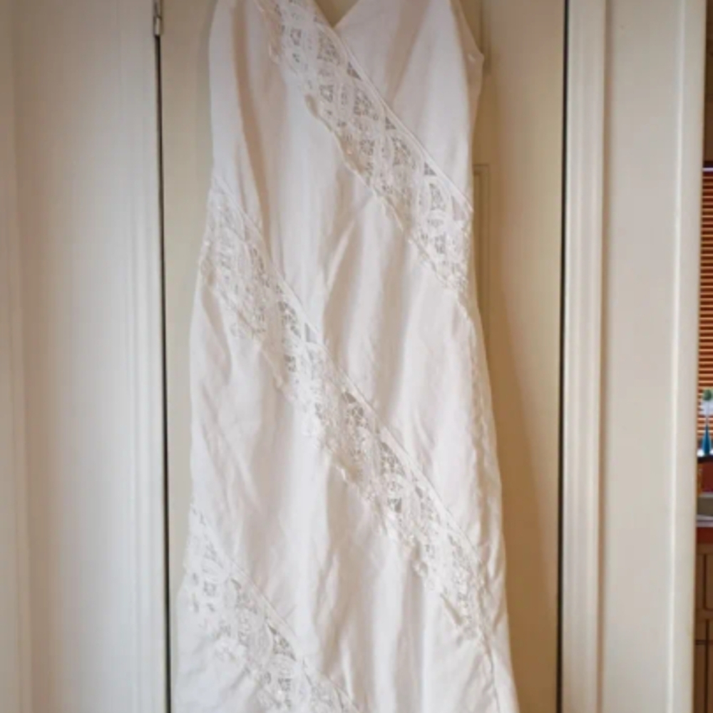 Elegant White Lace Maxi Dress
